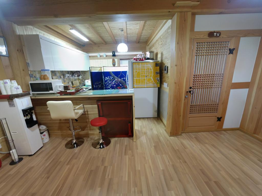 Hanok Guesthouse Jangsoo Csondzsu Kültér fotó