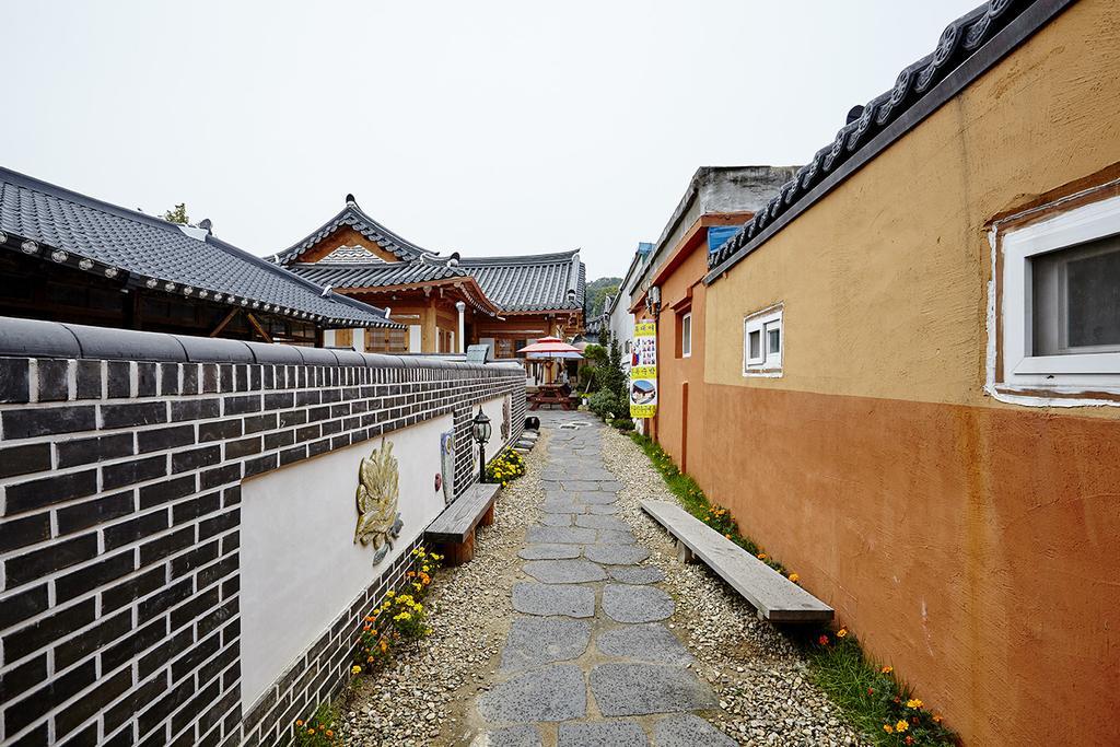 Hanok Guesthouse Jangsoo Csondzsu Kültér fotó